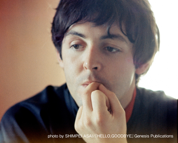 1966年 日本滞在のザ・ビートルズを捉えた、浅井慎平の写真集が50年