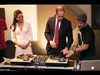 英国のウィリアム王子とキャサリン妃がDJプレイを体験