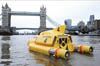 『サンダーバード』の新TVシリーズ『Thunderbirds Are Go』放送記念、実際に水面を走るサンダーバード4号がロンドンのテムズ川に出現