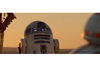 砂漠を彷徨っていたC-3POとR2-D2が出会ったのは新しいドロイドのBB-8だった、英モバイル会社のCMが話題に