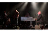 ビリー・ジョエルが自身のカヴァー・バンドのライヴにサプライズで参加し一緒に演奏、映像がネットに
