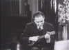 1930年代に撮影、“弦楽器の魔術師”ロイ・スメックのウクレレ演奏映像が話題に