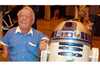 『スター・ウォーズ』シリーズでR2-D2役を演じたケニー・ベイカーが死去
