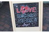 英国独自のレコード店支援キャンペーン＜Love Record Stores Day＞　1億3千万円以上の収益を得る