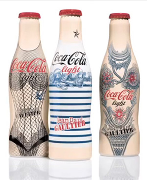 日本未発売　コカコーラ　ジャンポールゴルチエ　限定デザイン マドンナの“コーンブラ”風も、ジャン・ポール・ゴルチエがダイエット