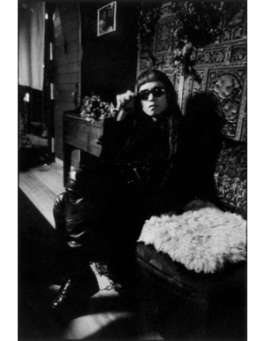 灰野敬二 DJ名義の初CD作品『in the world』を発売 - amass