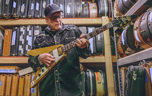 チープ・トリックのリック・ニールセンが自身のギター・コレクションを