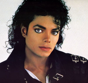 マイケル・ジャクソンのレア／未発表曲12曲を収めたCD-RがＮＹで競売に - amass