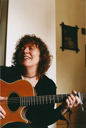 ブリジット・セント・ジョン、約8年ぶりのジャパンツアーが12月に決定 amass