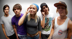 TONIGHT ALIVE