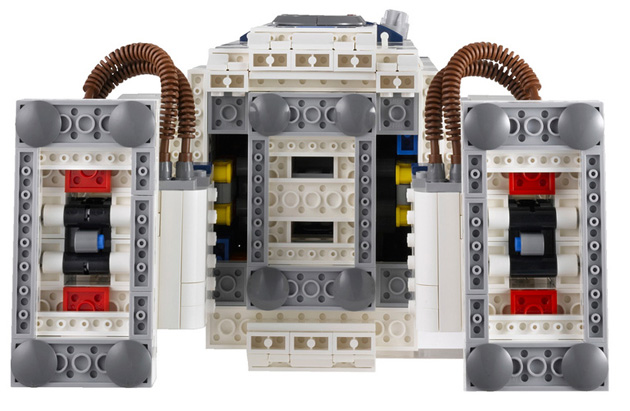 the ’R2-D2’ ultimate collector series LEGO kit