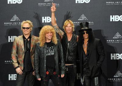 GUNS N' ROSES - ROCK AND ROLL HALL OF FAME