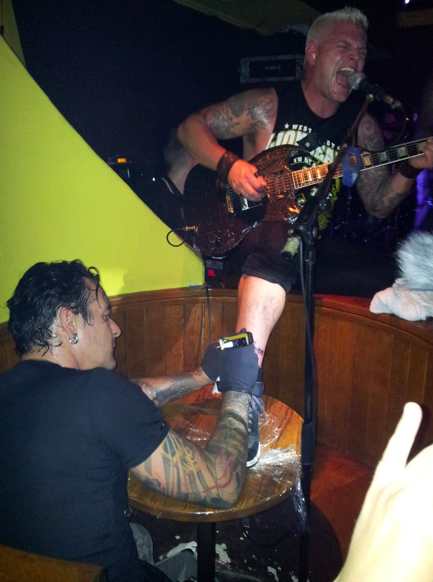 BIOHAZARD's BILLY GRAZIADEI Gets Tattooed On Stage