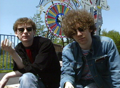 The Jesus and Mary Chain - LOLLAPALOOZA II 1992 MTV News