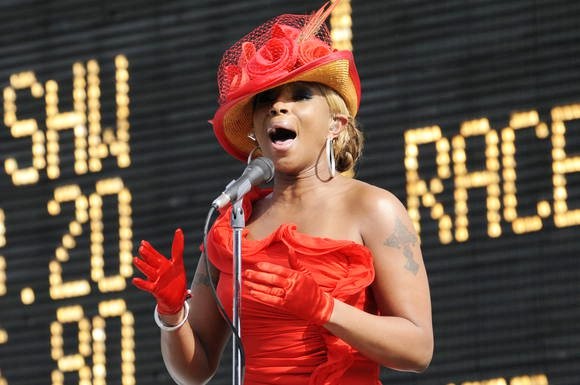 Mary J. Blige at 2012 Kentucky Derby