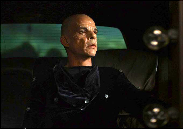 HOLY MOTORS