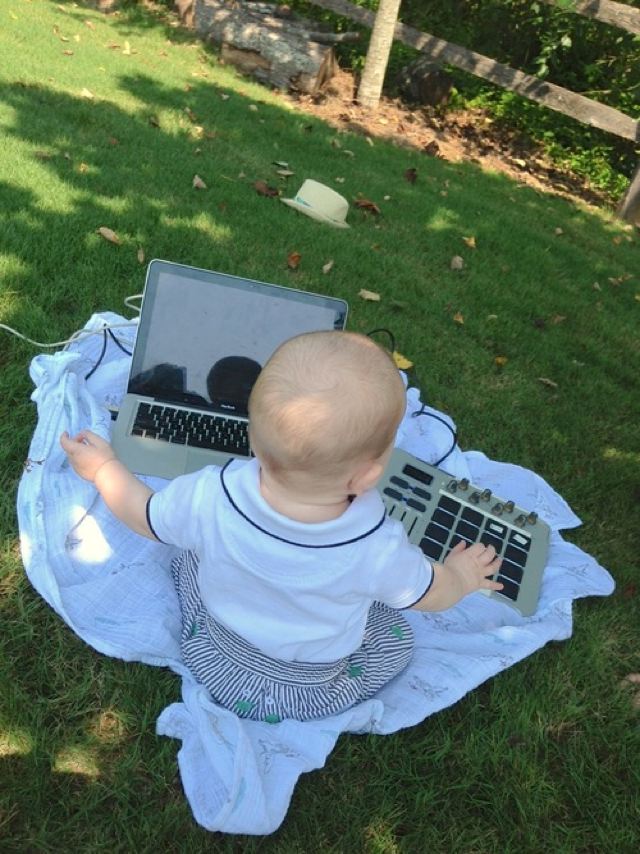 Baby DJ School