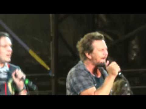 Pearl Jam ft Win Butler