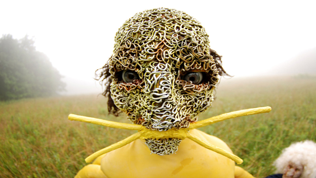 Radiohead - Weird Fishes [Video by Tobias Stretch]