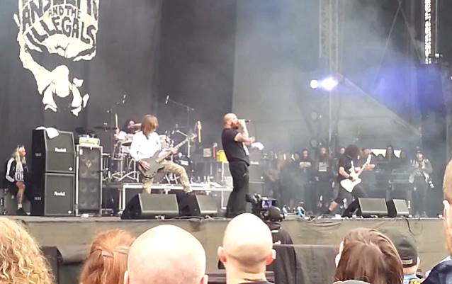 Phil Anselmo and the Illegals ft Rex Brown