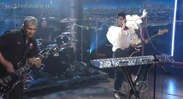 Kristeen Young feat Dave Grohl and Pat Smear