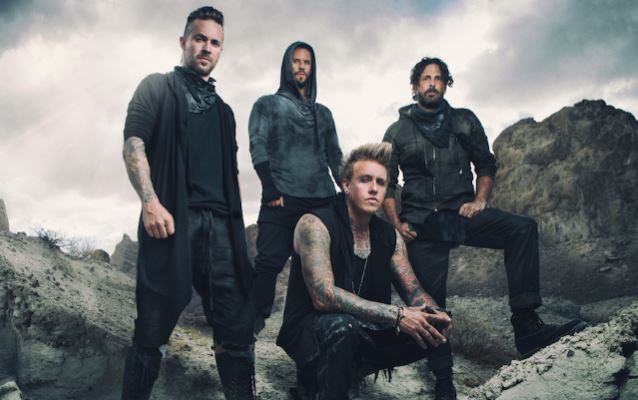 PAPA ROACH
