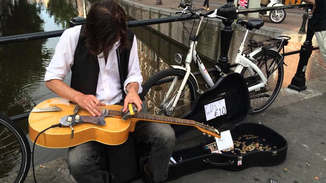 Jack Broadbent amazing busker in the Amsterdam Red Light district