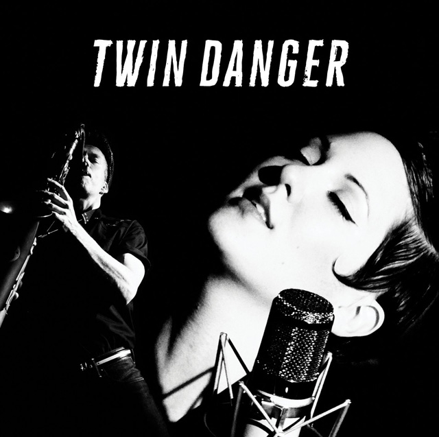Twin Danger / Twin Danger