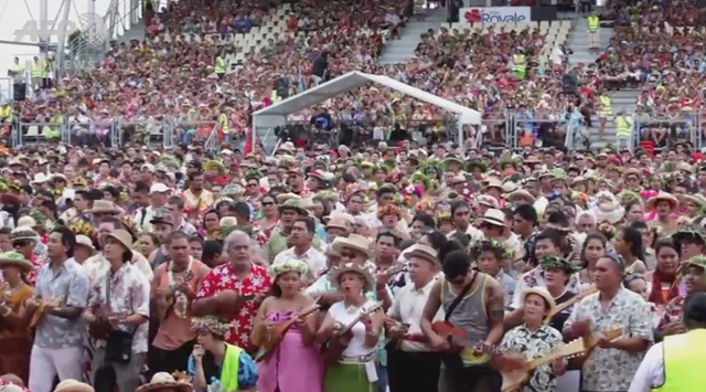 Tahiti breaks record for largest Ukelele band