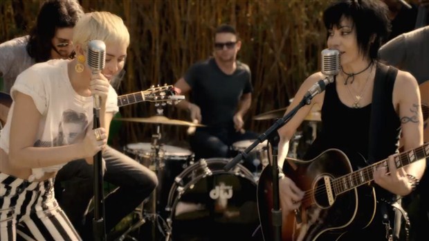Miley Cyrus and Joan Jett