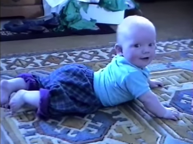 Ed Sheeran - Photograph (Official Music Video)