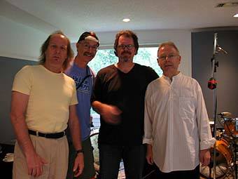 Robert Fripp, Adrian Belewm, Tony Levin, Pat Mastelotto - 2004