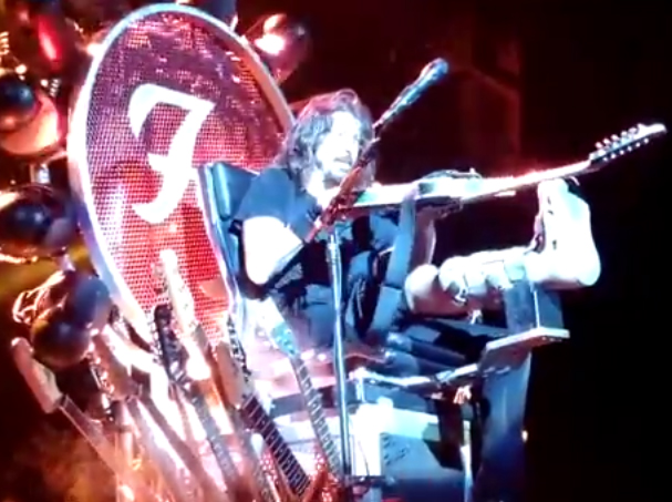 Dave Grohl's Broken Foot Solo
