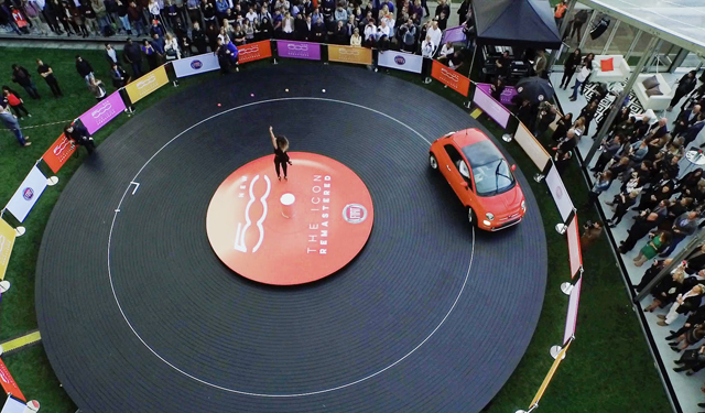 GIANT VINYL RECORD GET PLAYED BY A CAR