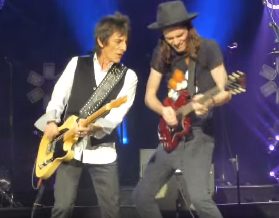 Ronnie Wood and James Bay