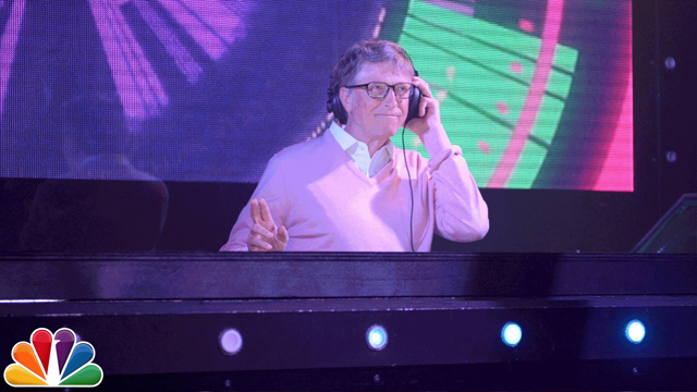Bill Gates Pretends to Be a DJ