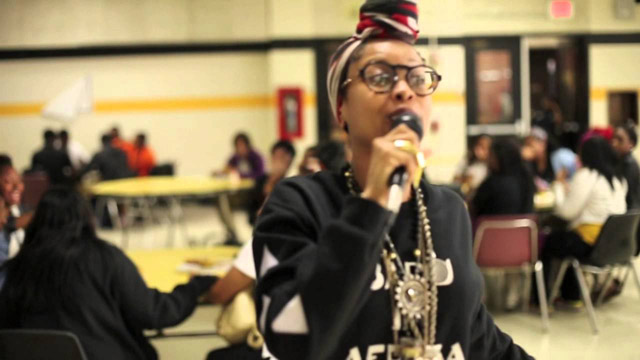 Erykah Badu Surprises Students at NEWARK High School