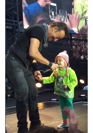 Bruce Springsteen and 4 year old girl