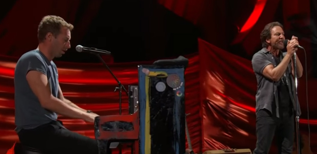 Chris Martin & Eddie Vedder