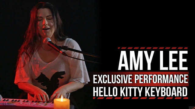 Evanescence's Amy Lee Performs Using a Hello Kitty Keyboard - Loudwire