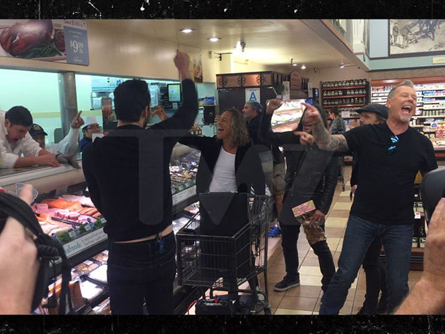 Metallica Performing “Enter Sandman” In A Supermarket