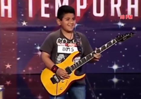 The Trooper by Eric Torres (10 years old) - Peru Tiene Talento TV