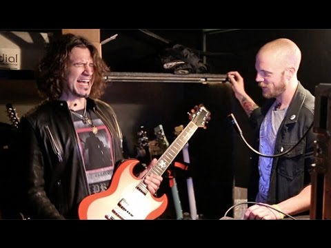 Rig Rundown - Bon Jovi's John Shanks, Phil X, and Hugh McDonald - Premier Guitar