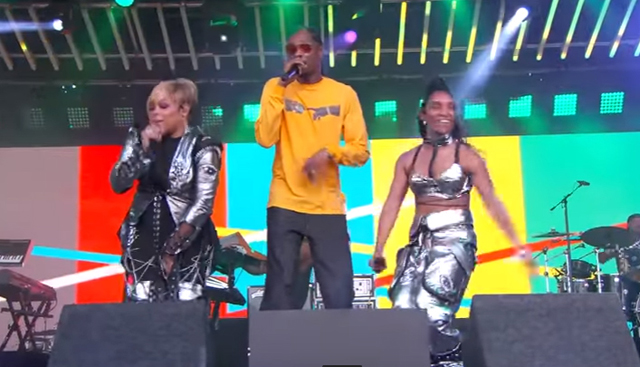 TLC featuring Snoop Dogg