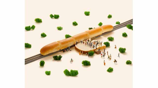 MINIATURE LIFE展　田中達也 見立ての世界　(C)Tatsuya Tanaka