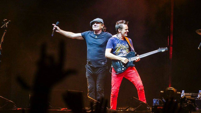 Muse feat. Brian Johnson