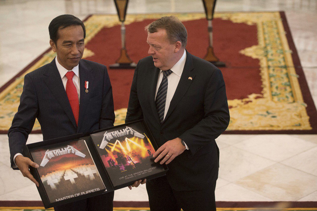 Denmark’s Prime Minister Lars Lokke Rasmussen and Indonesia’s President Joko “Jokowi” Widodo (Antara/Rosa Panggabean)