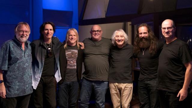 Jim Cox, Steve Vai, Steve Morse, Sterling Ball, Albert Lee, John Petrucci, John Ferraro (Photo: William Ray Lynch)