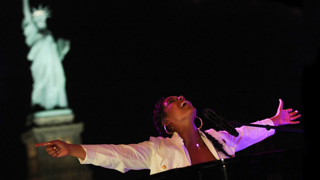 Alicia Keys - Landmarks Live in Concert -