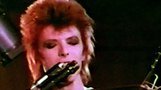 David Bowie - Queen Bitch - live 1972 (rare footage / 2018 edit) - Mister Sussex